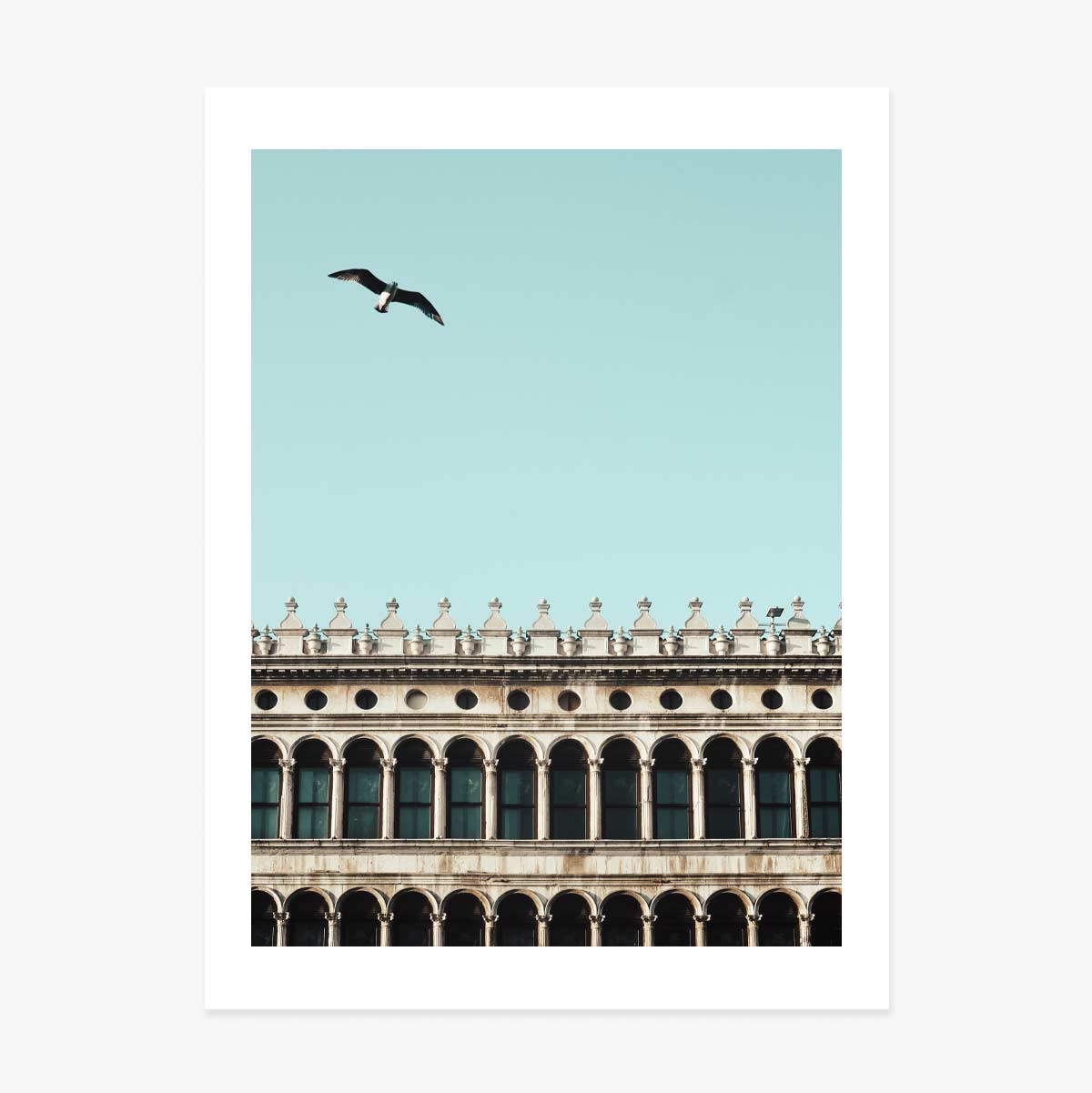 Poster mit Vogel und Gebäude